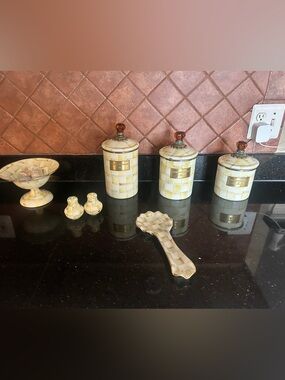 Checkered Ceramic Canister Set with Spoon Rest - Yellow & Cream